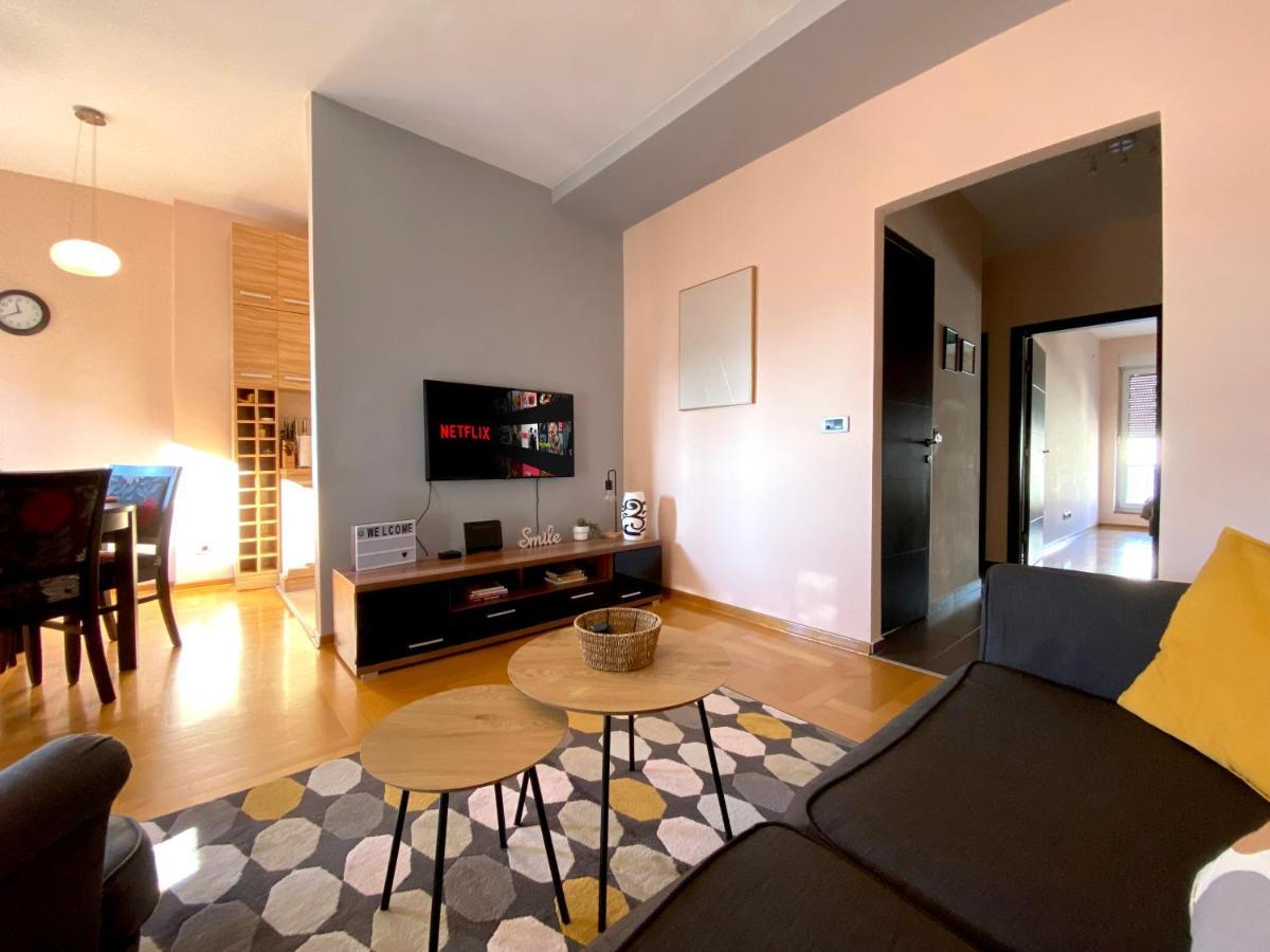 Quince Apartment-Free Parking-City Center Белград Екстер'єр фото